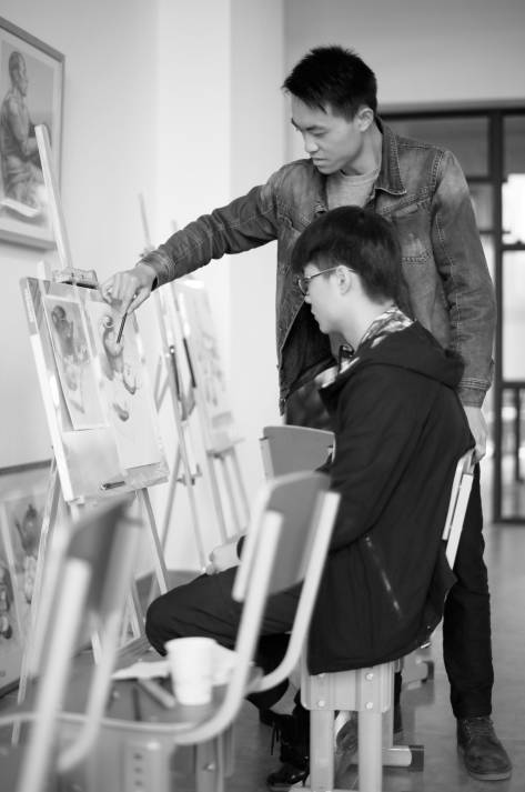 重庆美术培训画室：美术生的第一次是什么体验？