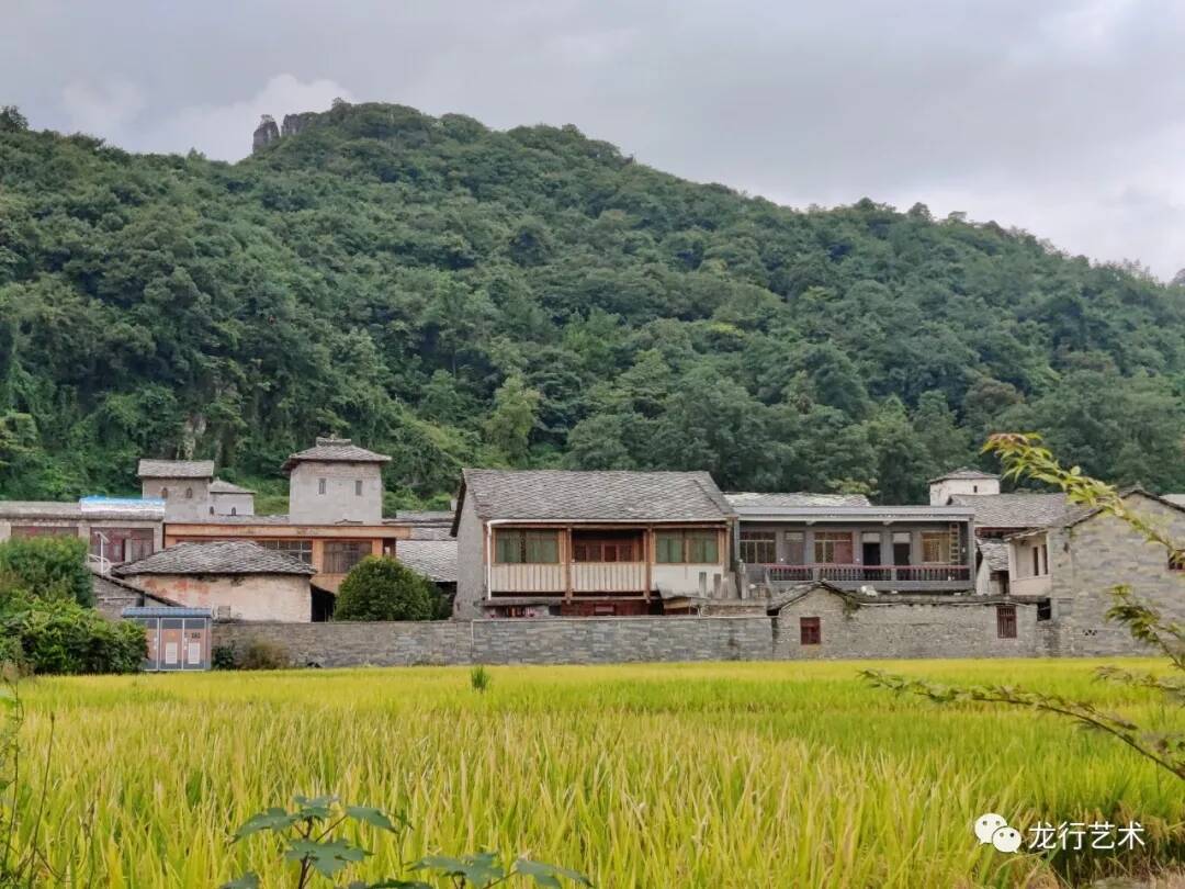 观画展 ‖ 美术生写生真的累，负重几十斤日行上万步记录了这些美景......