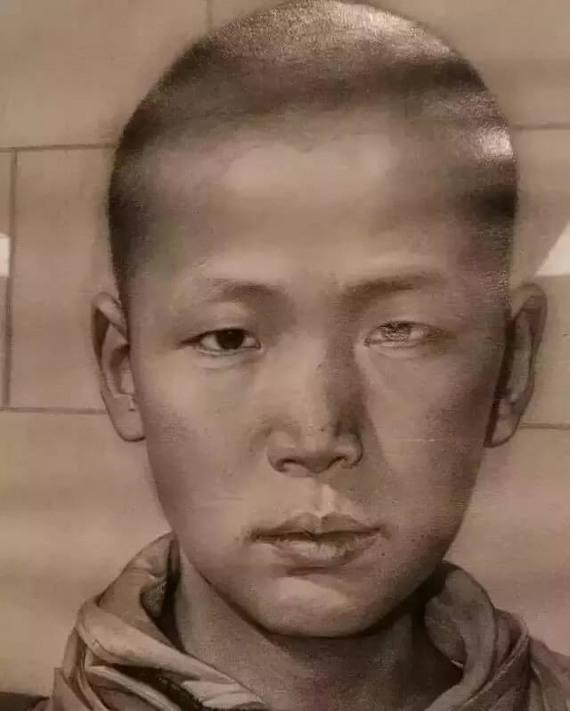 重庆美术高考培训学校收集分享|九大美术学院素描作品，你觉得哪家美院画的好！图二十八